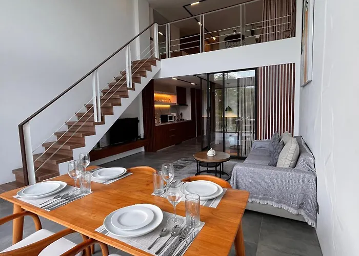 Grand 2br Pererenan Appartement Canggu
